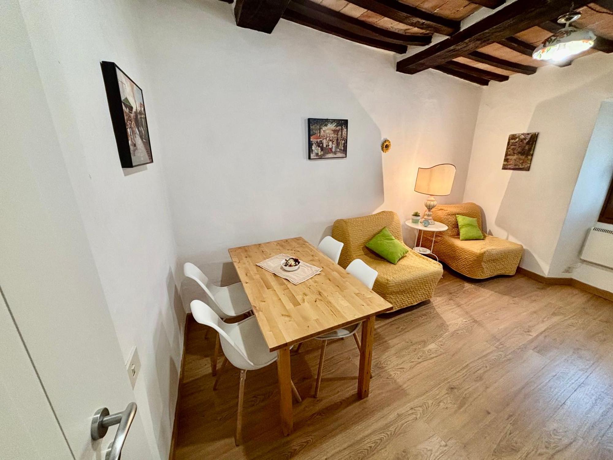 Red House Apartment Gubbio Bagian luar foto