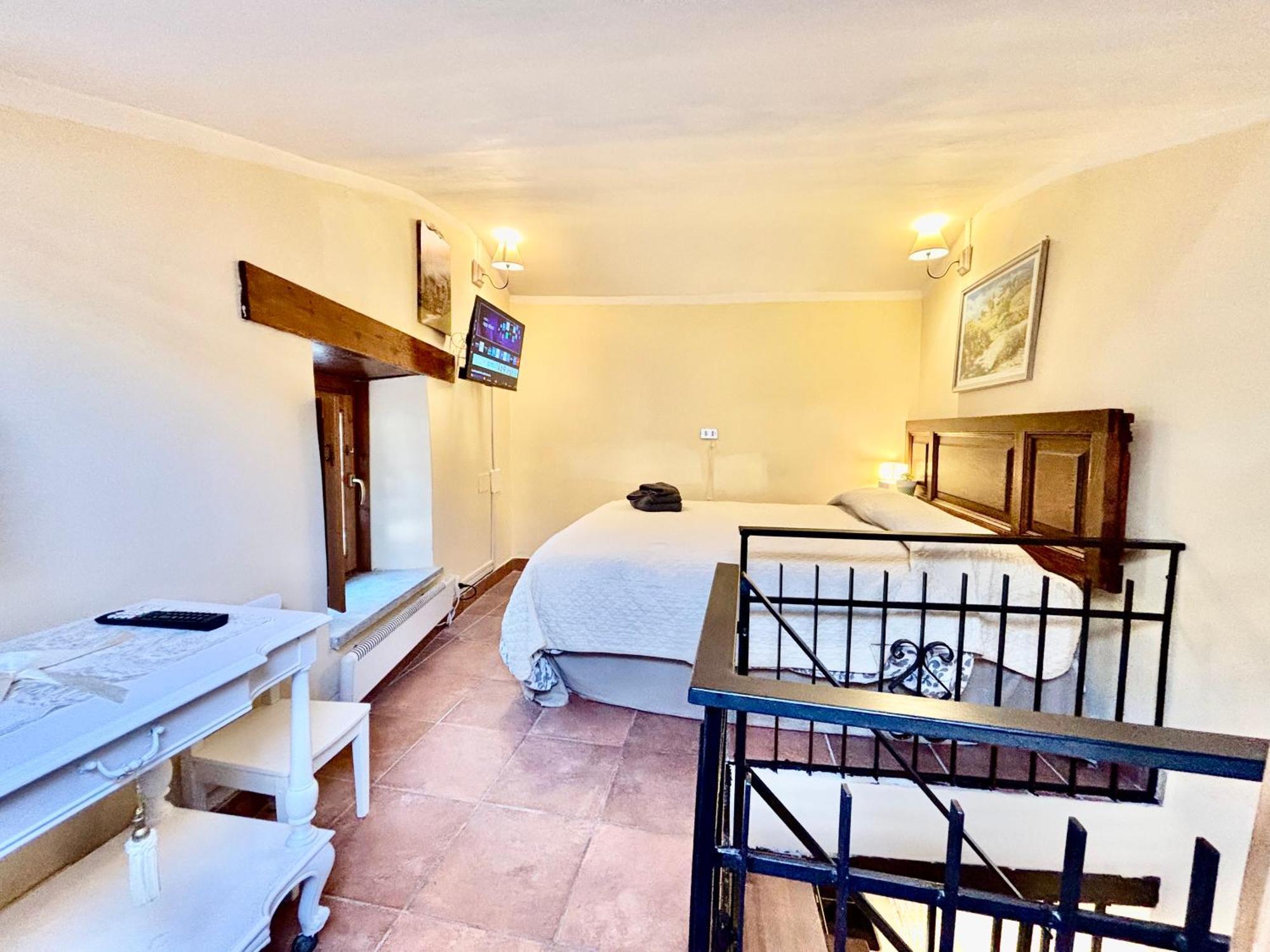 Red House Apartment Gubbio Bagian luar foto