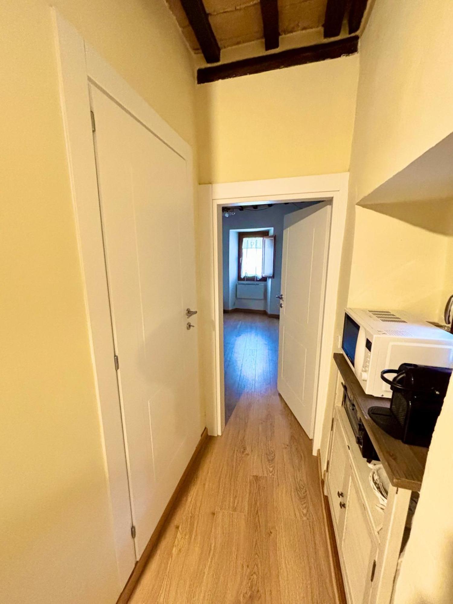 Red House Apartment Gubbio Bagian luar foto