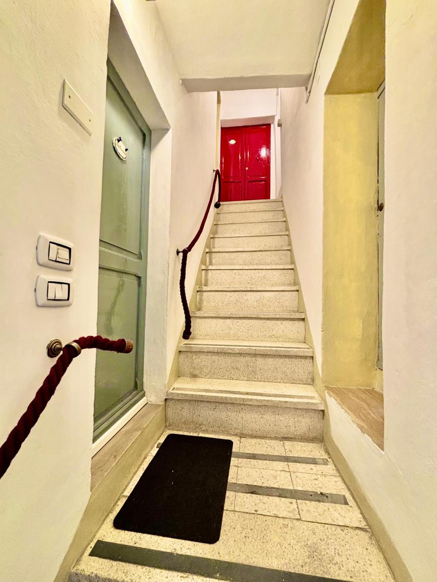 Red House Apartment Gubbio Bagian luar foto